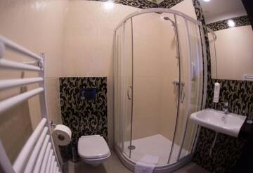 Фото номера Стандартный одноместный номер с душем Отель Hotel Oriza г. Гдув 7